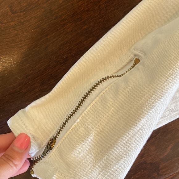 Lilly Pulitzer Jeans - Picture 3 of 7